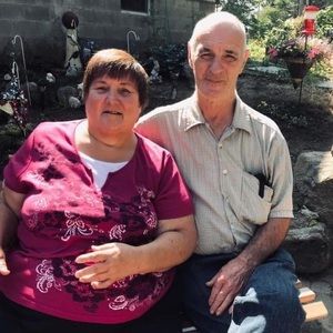 Meet your Posher, Debbie